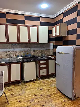 Kirayə verilir 2 otaqlı həyət evi 80 m²