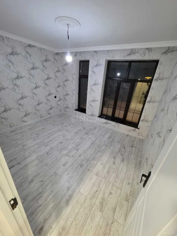 Satılır 6 otaqlı həyət evi 200 m²