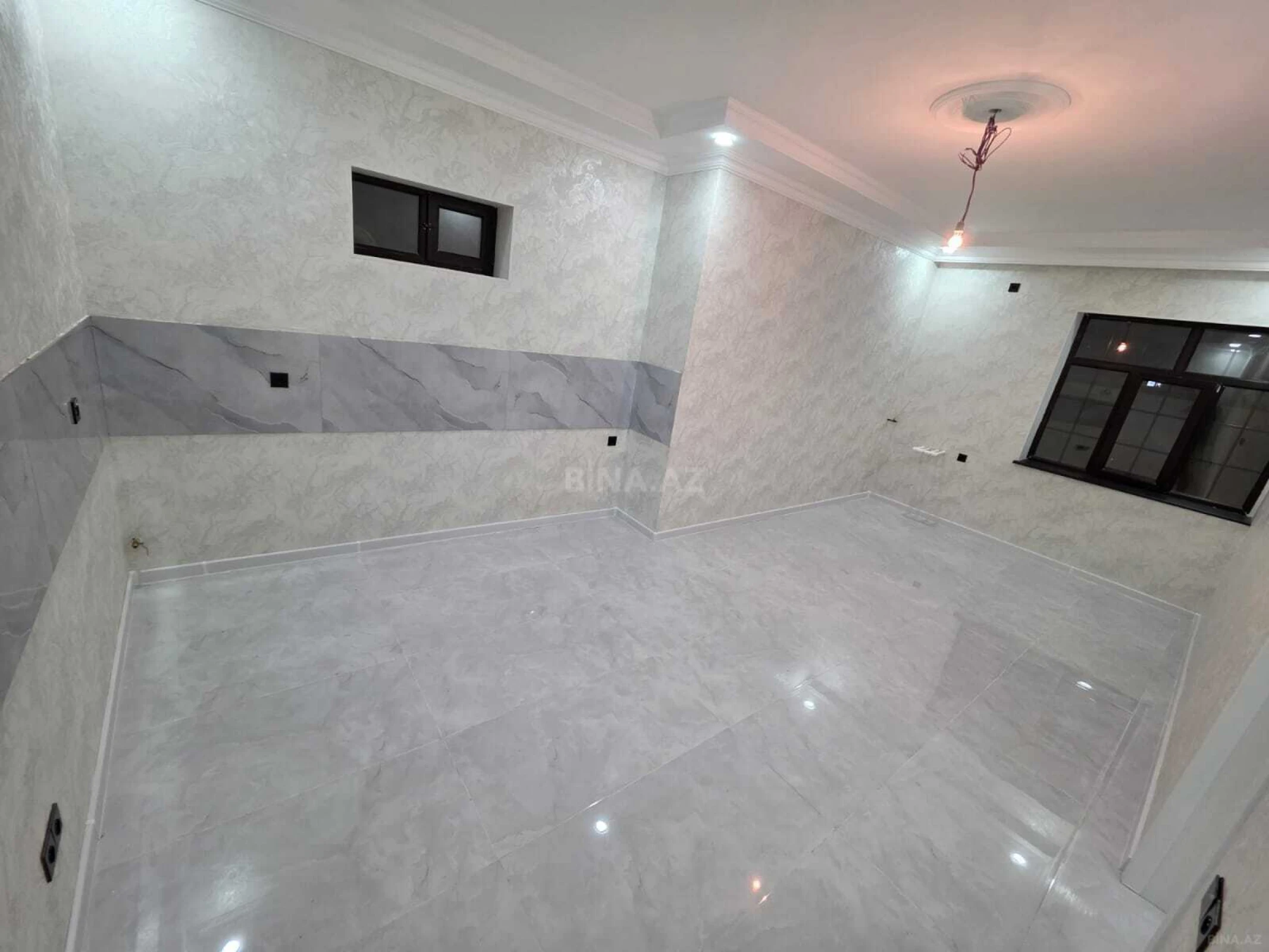 Satılır 6 otaqlı həyət evi 200 m²