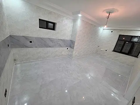 Satılır 6 otaqlı həyət evi 200 m²