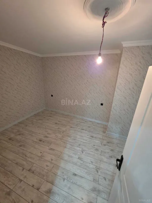 Satılır 6 otaqlı həyət evi 200 m²
