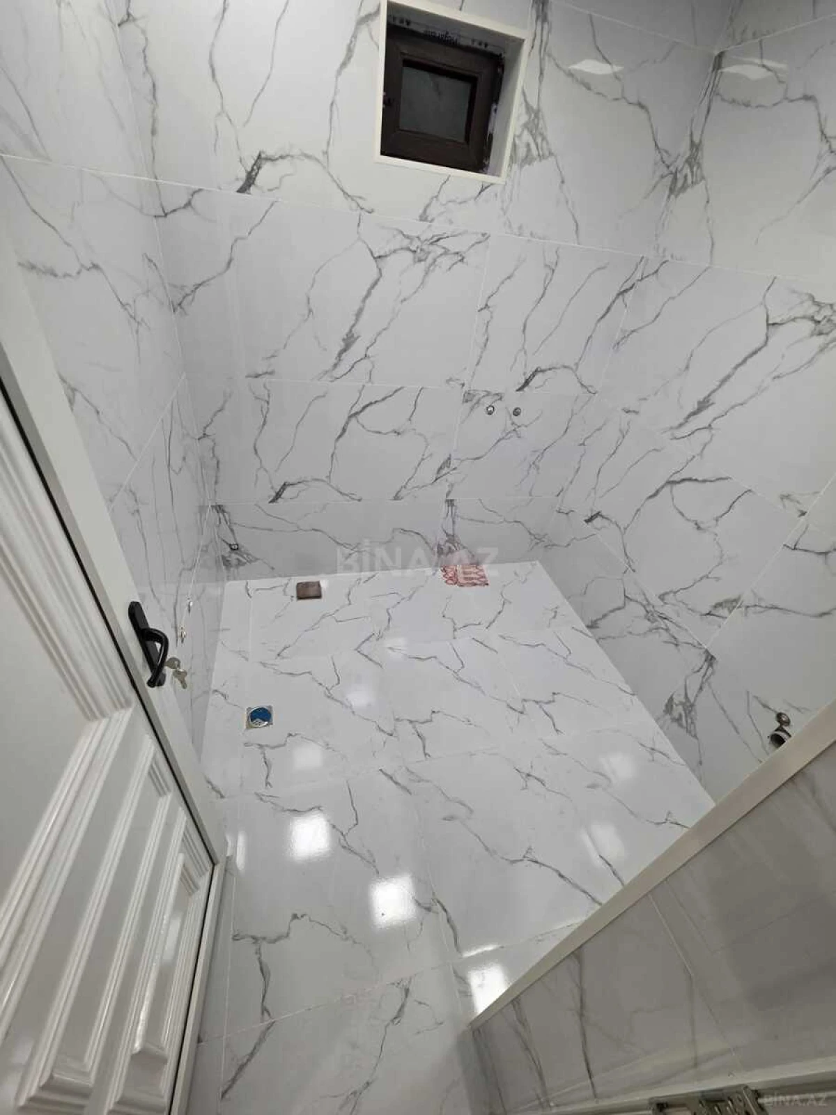 Satılır 6 otaqlı həyət evi 200 m²