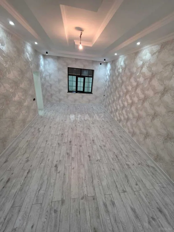 Satılır 6 otaqlı həyət evi 200 m²