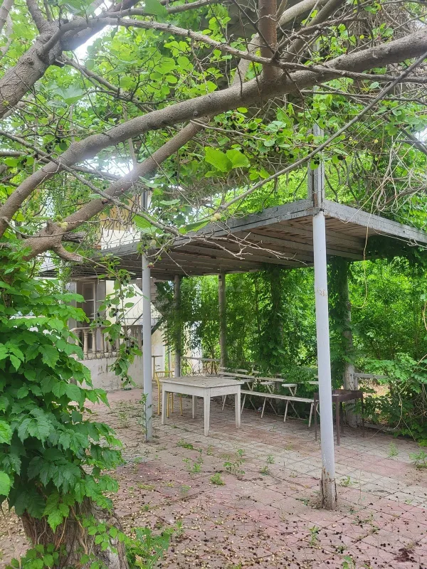 Satılır 6 otaqlı həyət evi 200 m²