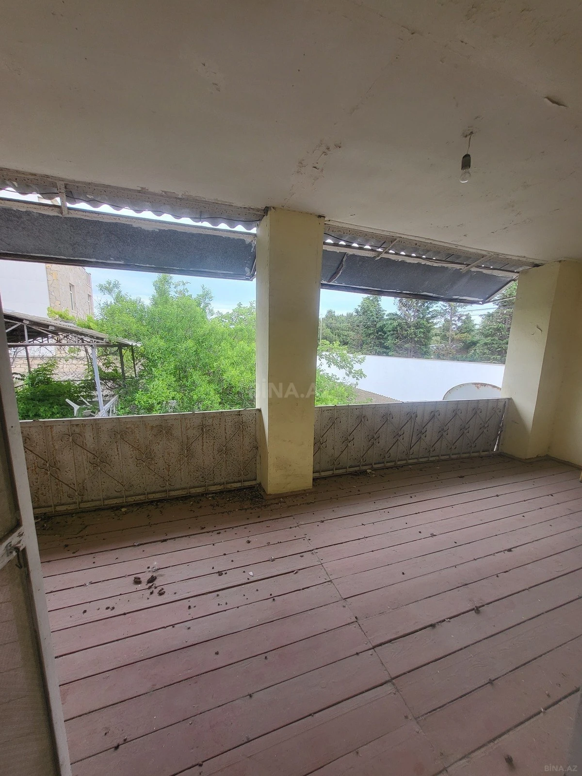 Satılır 6 otaqlı həyət evi 200 m²