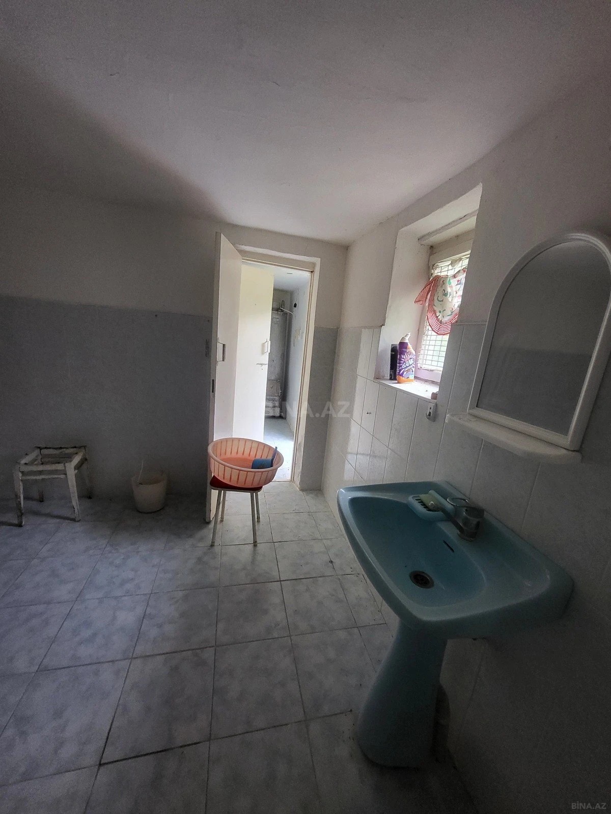 Satılır 6 otaqlı həyət evi 200 m²