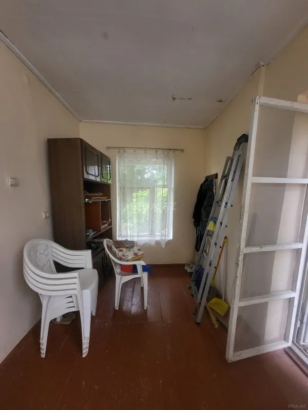 Satılır 6 otaqlı həyət evi 200 m²