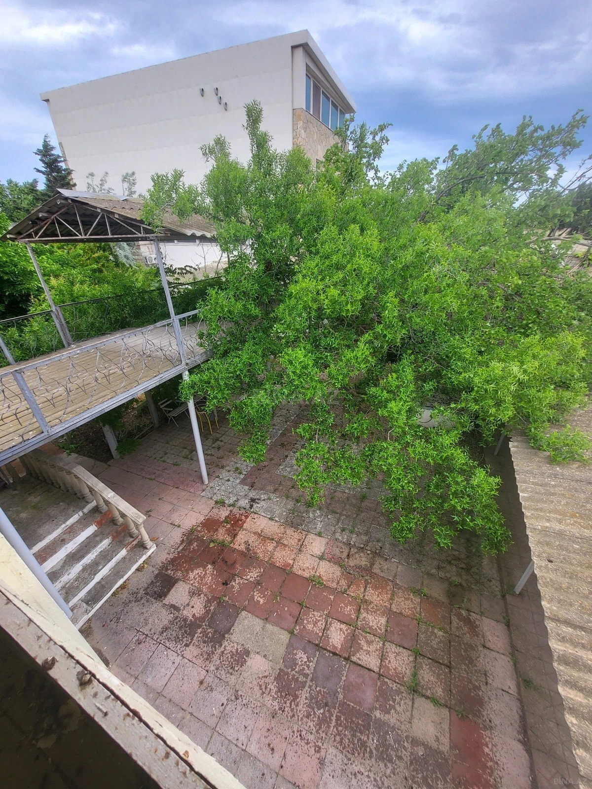 Satılır 6 otaqlı həyət evi 200 m²