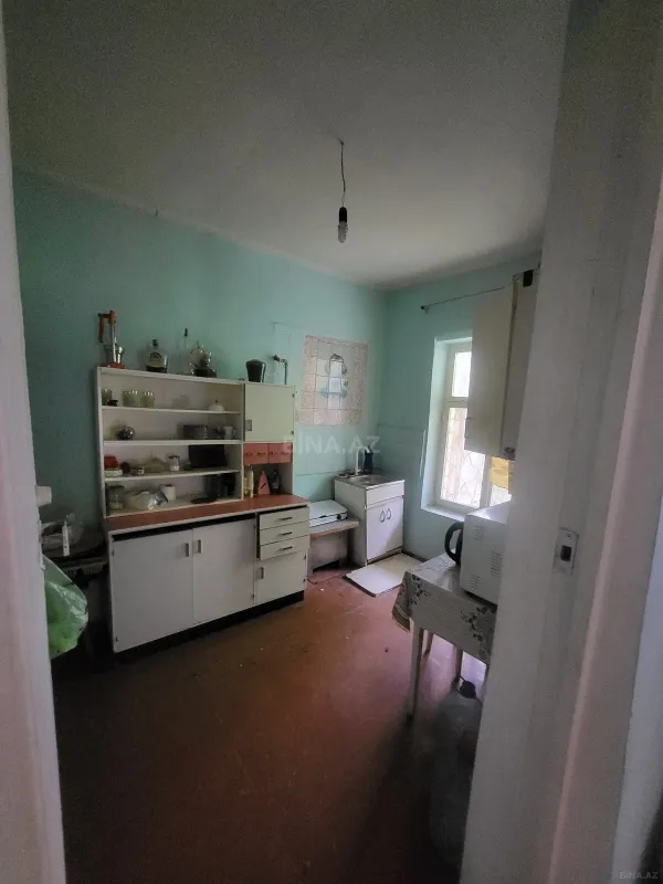 Satılır 6 otaqlı həyət evi 200 m²