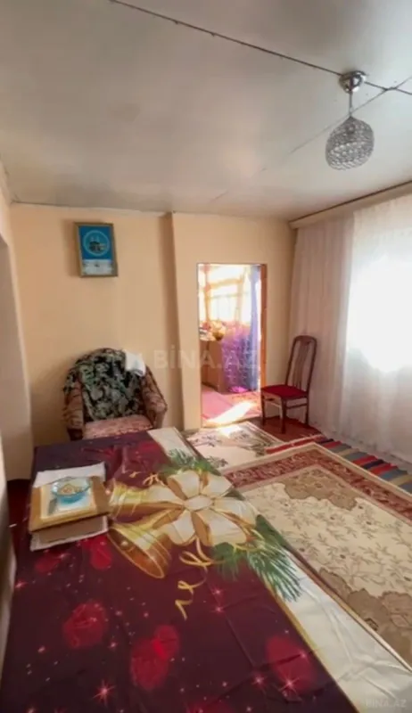 Satılır 4 otaqlı həyət evi 35 m²