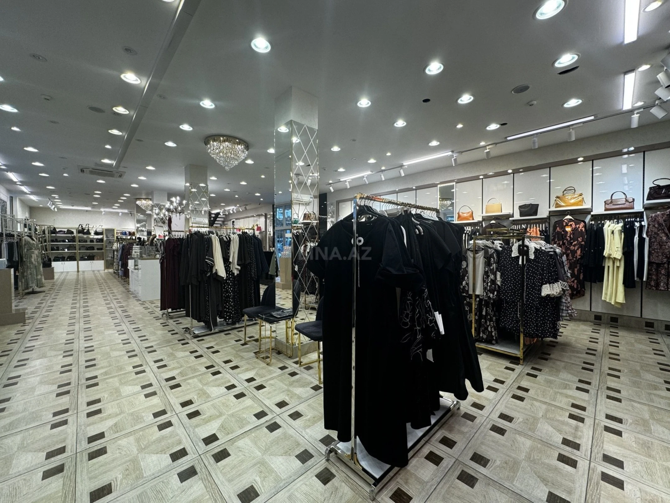 Kirayə verilir obyekt 700 m²