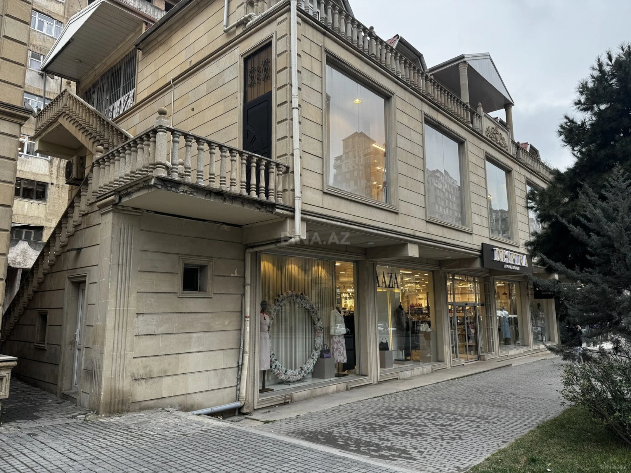 Kirayə verilir obyekt 700 m²