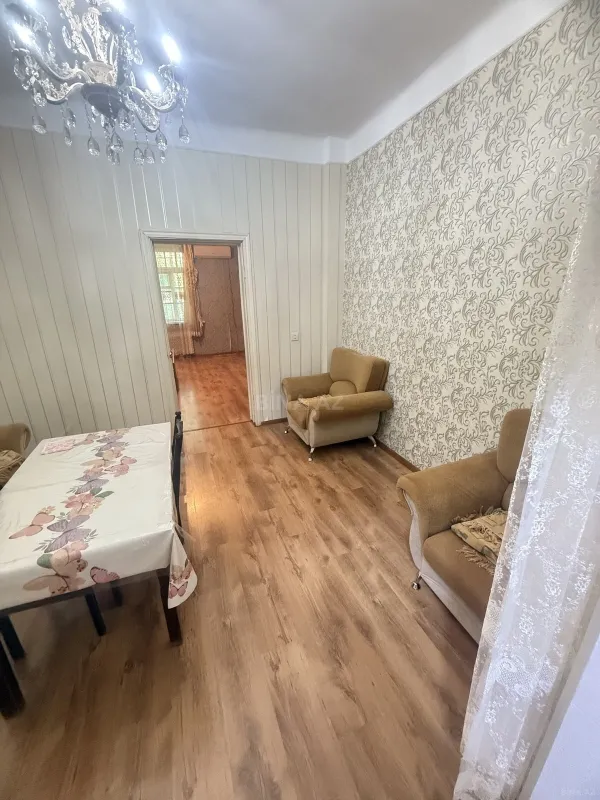 Kirayə verilir 2 otaqlı həyət evi 70 m²