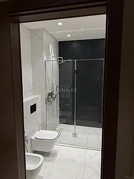 Kirayə verilir 1 otaqlı mənzil 68 m²