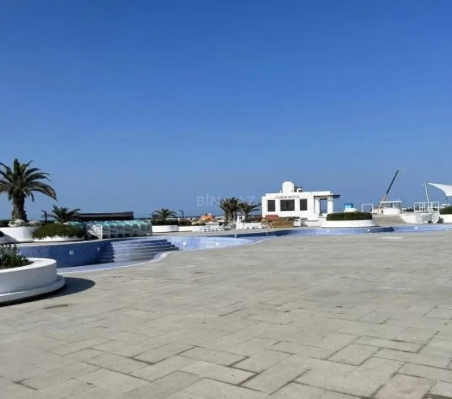 Satılır 1 otaqlı mənzil 58 m²