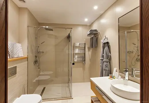 Satılır 1 otaqlı mənzil 58 m²