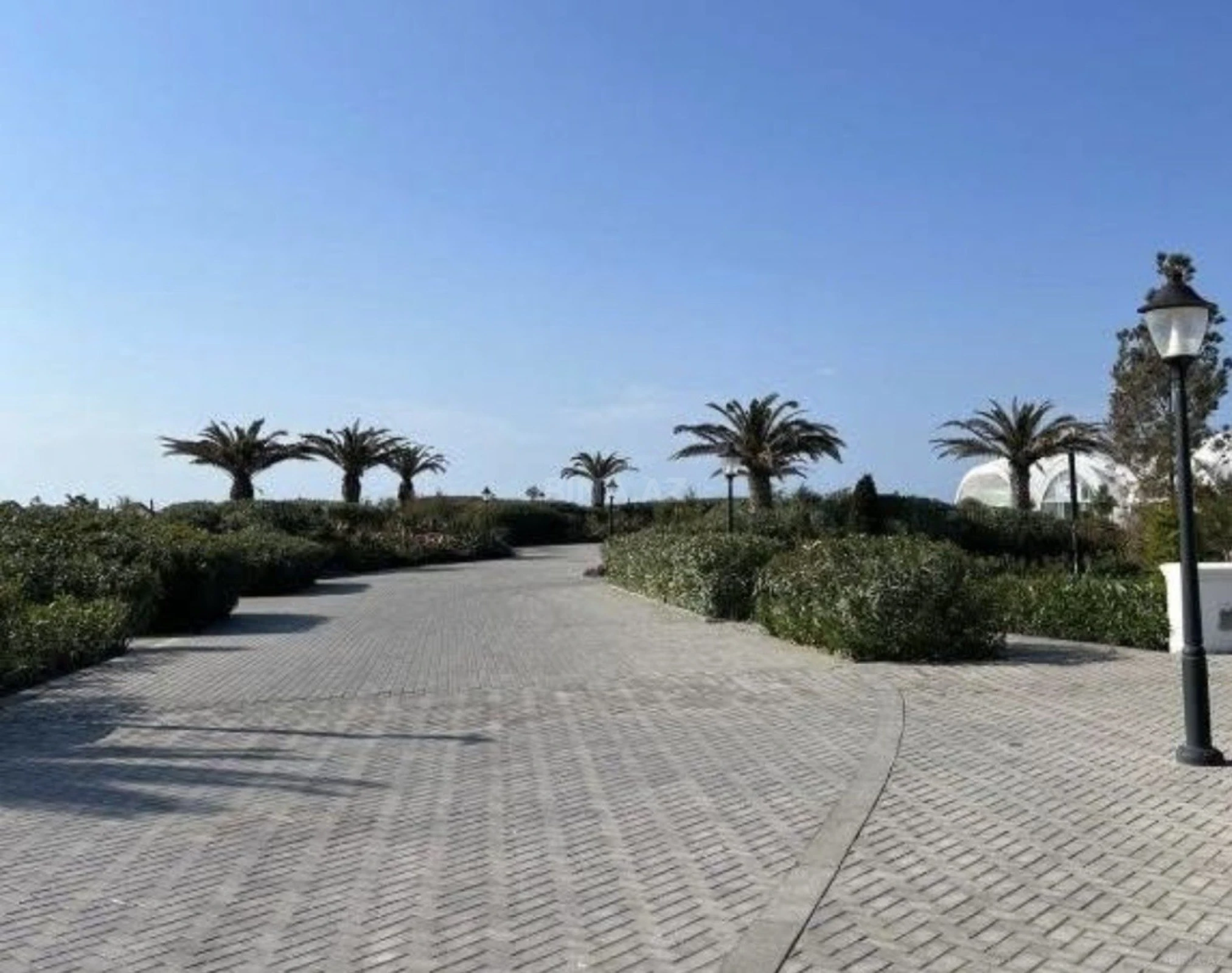 Satılır 1 otaqlı mənzil 58 m²