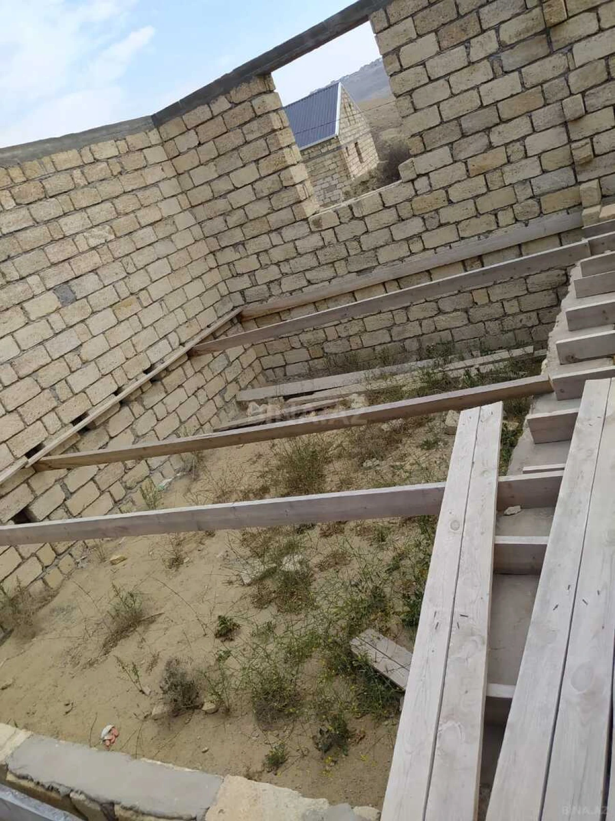 Satılır 4 otaqlı həyət evi 120 m²