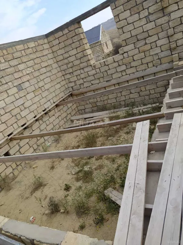 Satılır 4 otaqlı həyət evi 120 m²