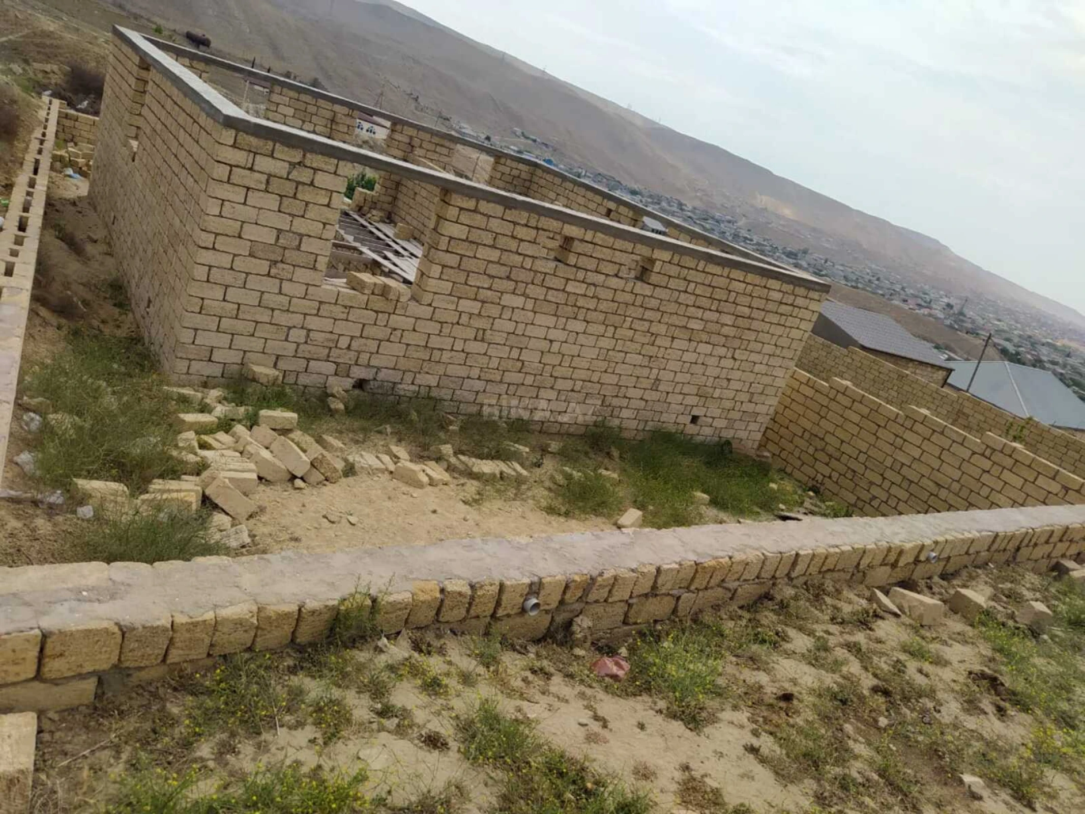 Satılır 4 otaqlı həyət evi 120 m²