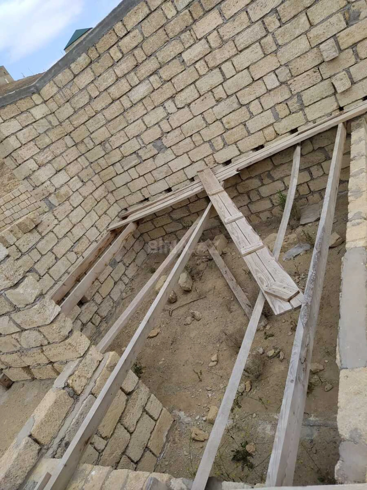 Satılır 4 otaqlı həyət evi 120 m²