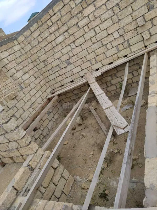 Satılır 4 otaqlı həyət evi 120 m²