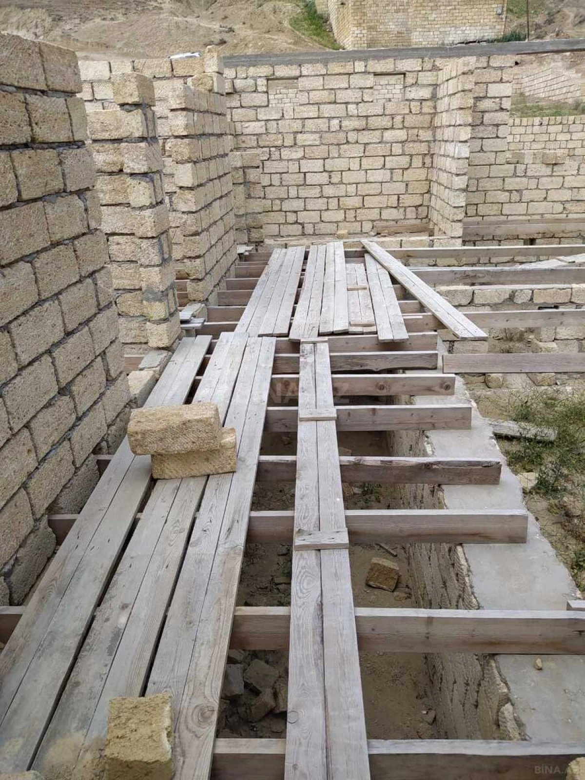 Satılır 4 otaqlı həyət evi 120 m²