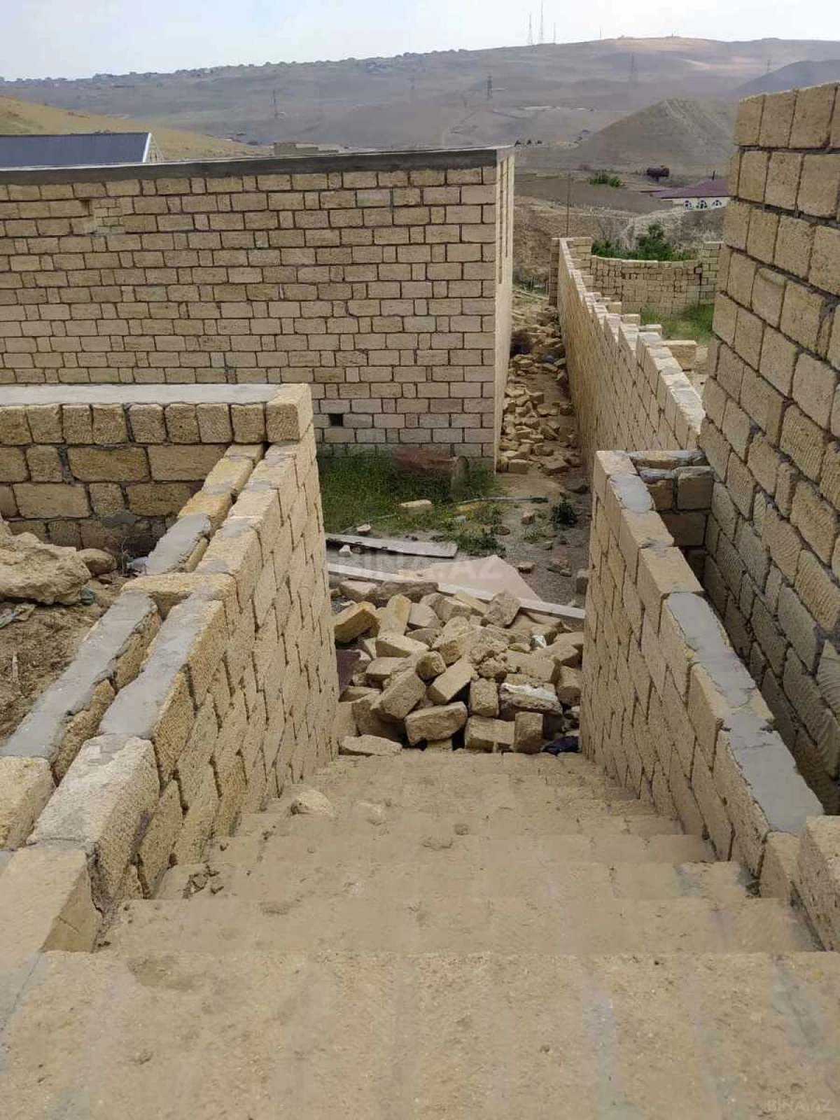 Satılır 4 otaqlı həyət evi 120 m²