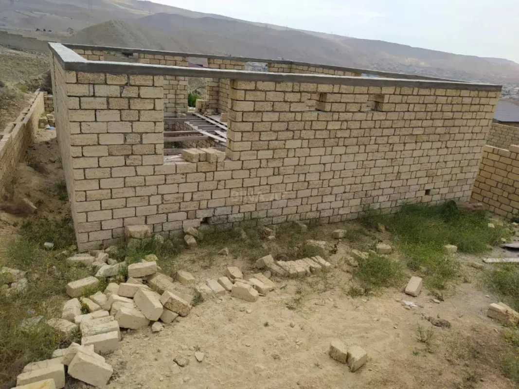 Satılır 4 otaqlı həyət evi 120 m²