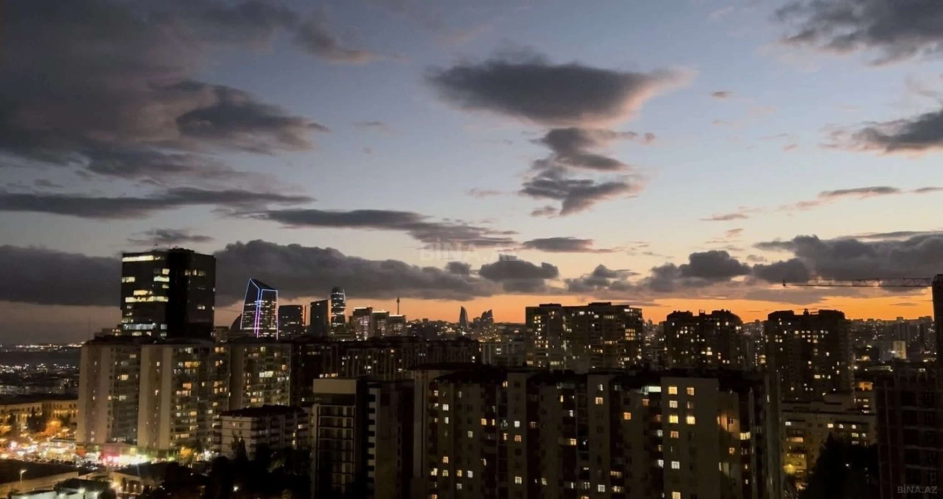 Kirayə verilir 2 otaqlı mənzil 70 m²