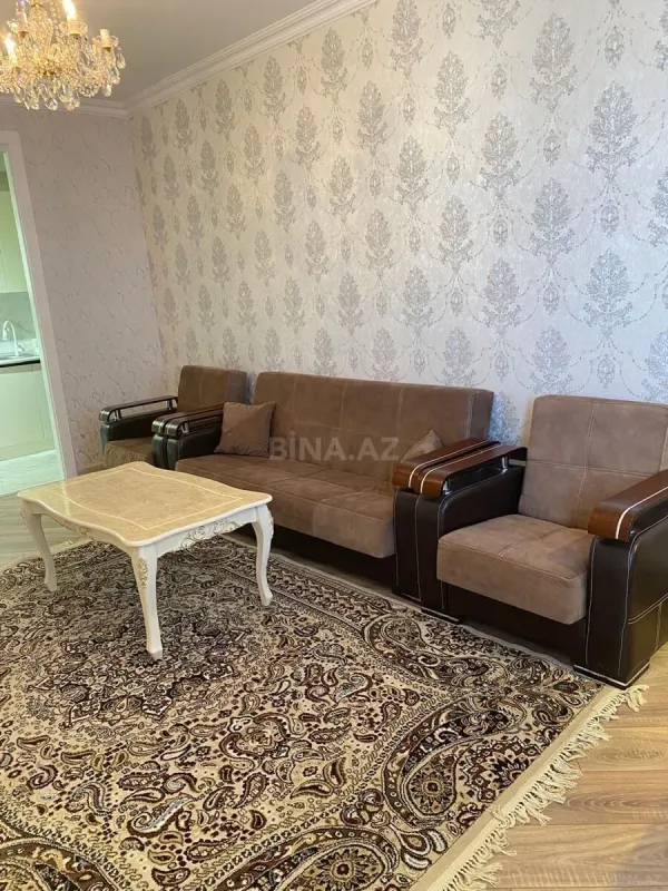 Kirayə verilir 2 otaqlı mənzil 70 m²