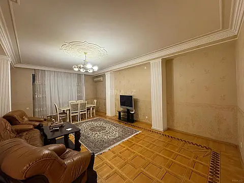 Kirayə verilir 4 otaqlı mənzil 160 m²