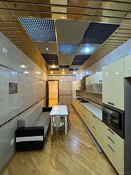 Kirayə verilir 4 otaqlı mənzil 160 m²