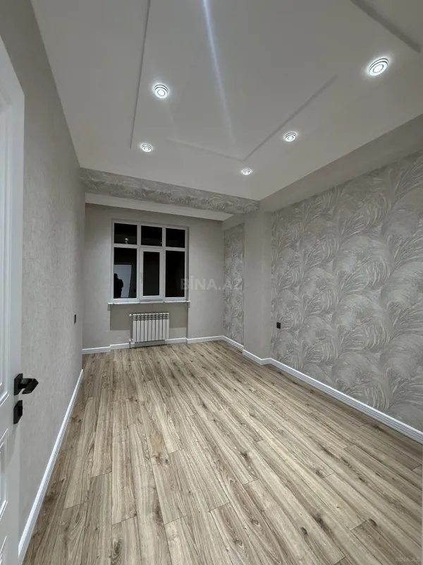 Satılır 3 otaqlı mənzil 82 m²