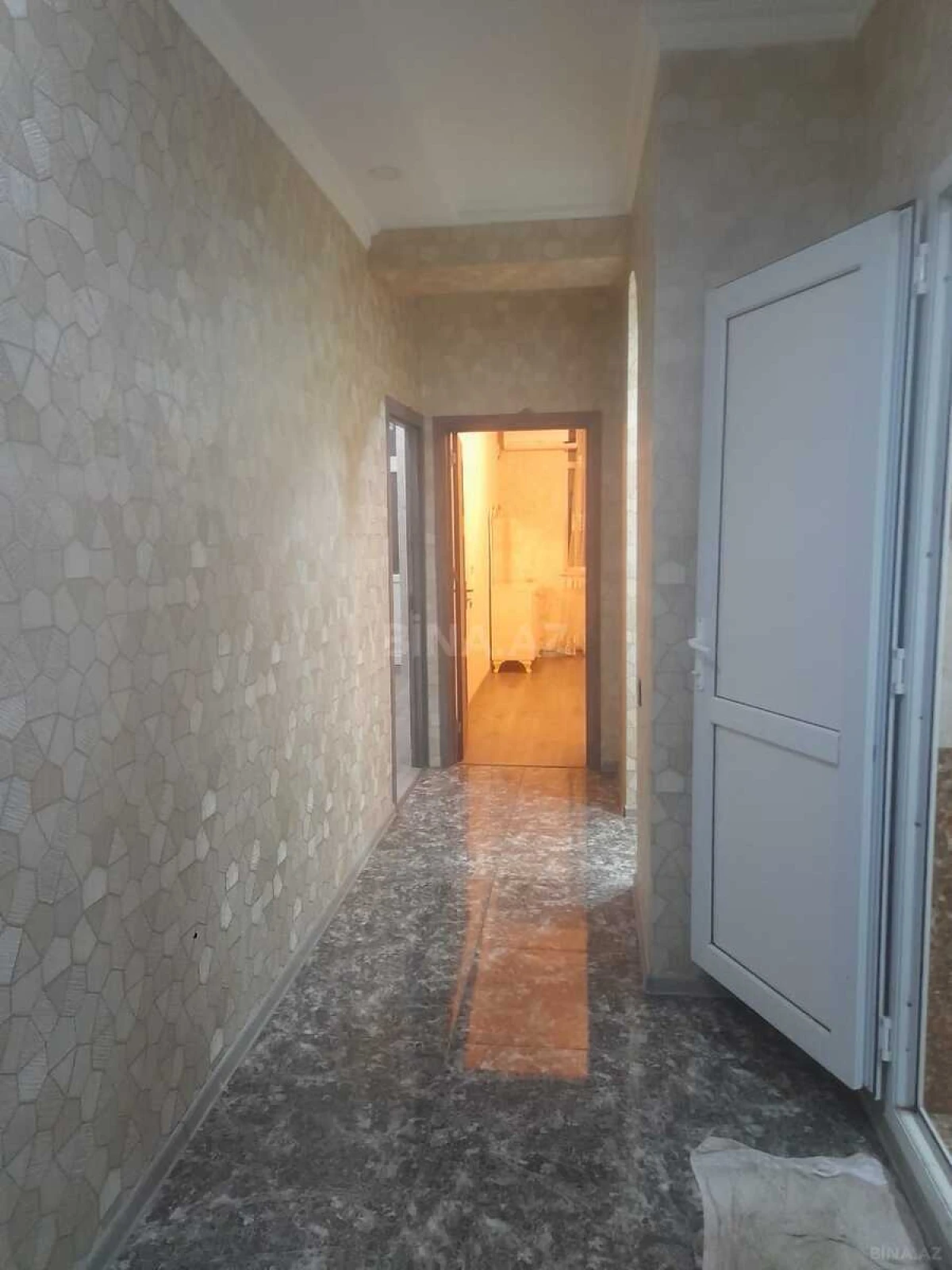 Kirayə verilir 2 otaqlı mənzil 55 m²