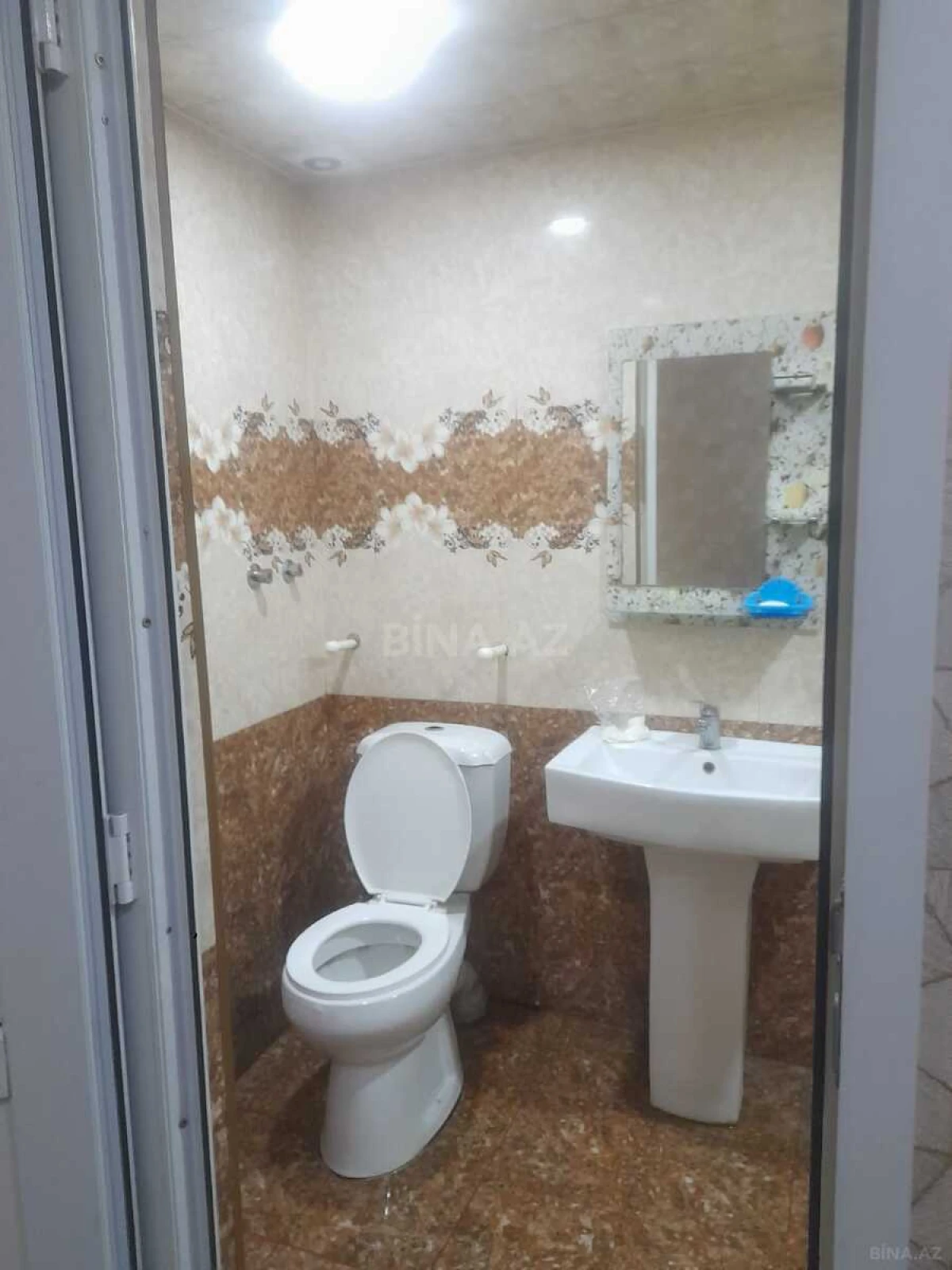 Kirayə verilir 2 otaqlı mənzil 55 m²