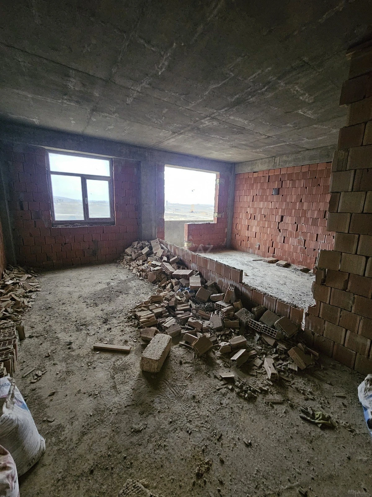 Satılır 2 otaqlı mənzil 54.1 m²