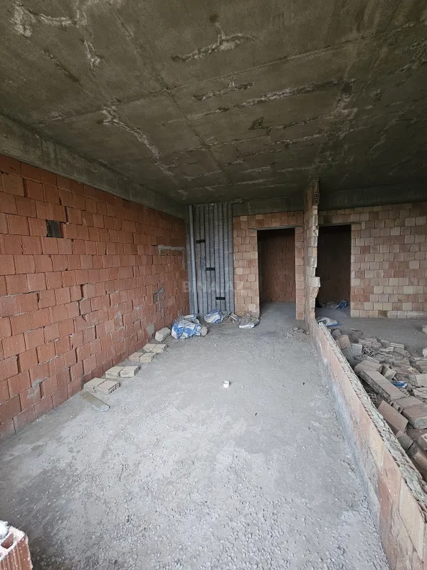 Satılır 2 otaqlı mənzil 54.1 m²