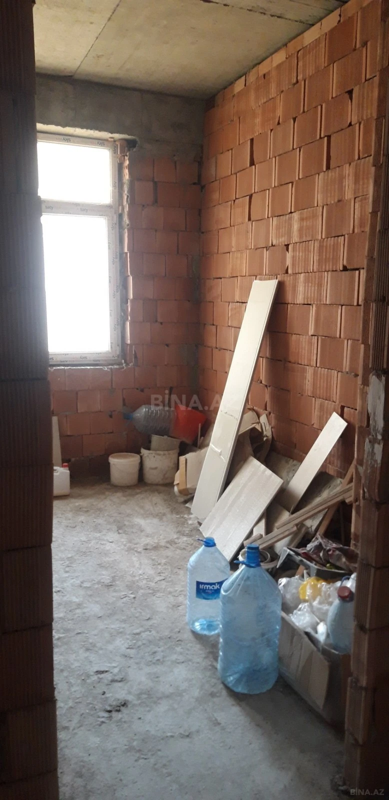 Satılır 3 otaqlı mənzil 90 m²