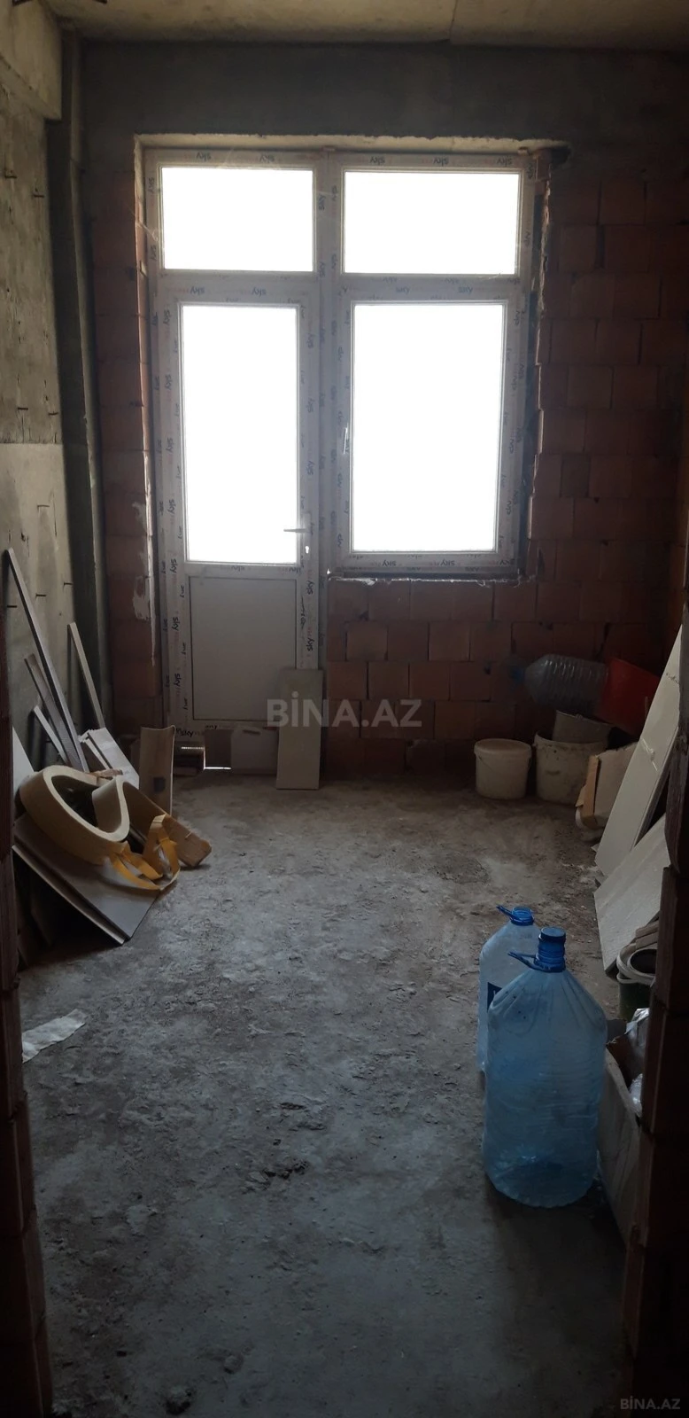 Satılır 3 otaqlı mənzil 90 m²