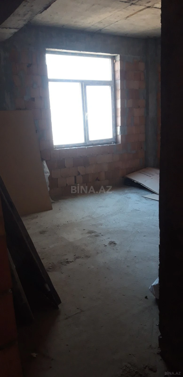 Satılır 3 otaqlı mənzil 90 m²