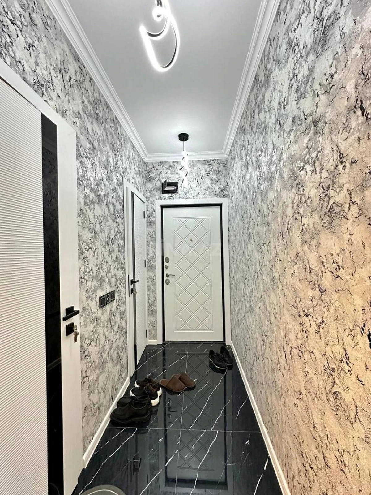 Satılır 2 otaqlı mənzil 60 m²