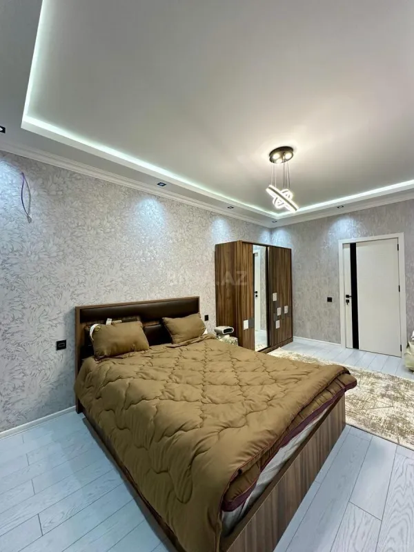 Satılır 2 otaqlı mənzil 60 m²