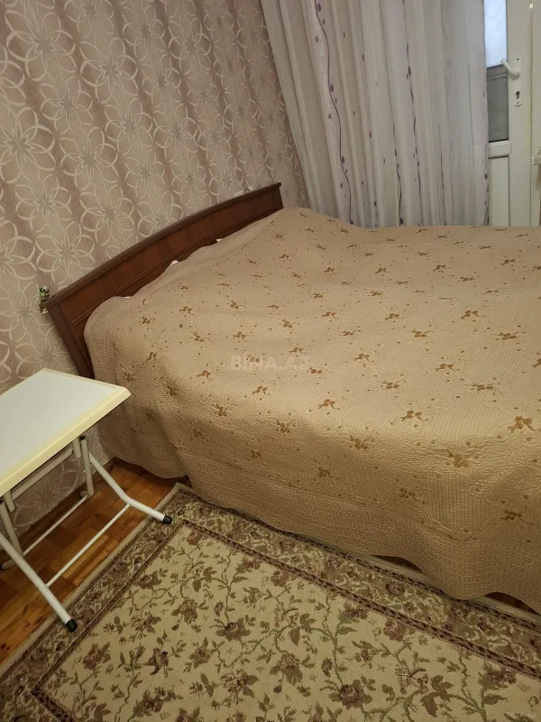 Kirayə verilir 2 otaqlı mənzil 60 m²