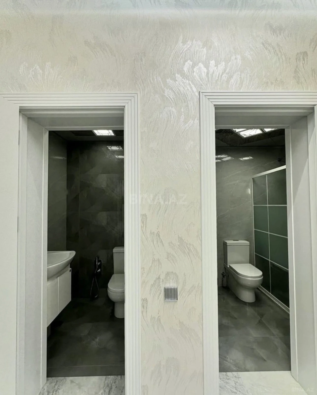 Satılır 4 otaqlı mənzil 131 m²