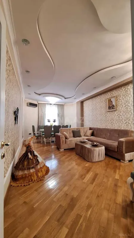 Satılır 2 otaqlı mənzil 98 m²