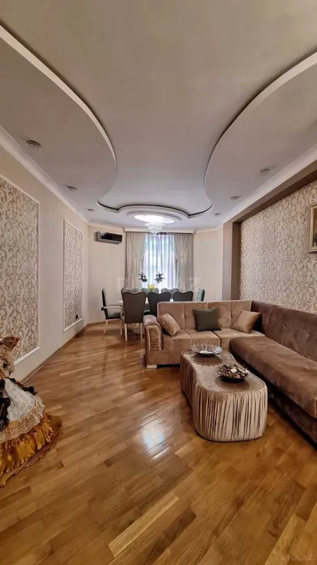 Satılır 2 otaqlı mənzil 98 m²