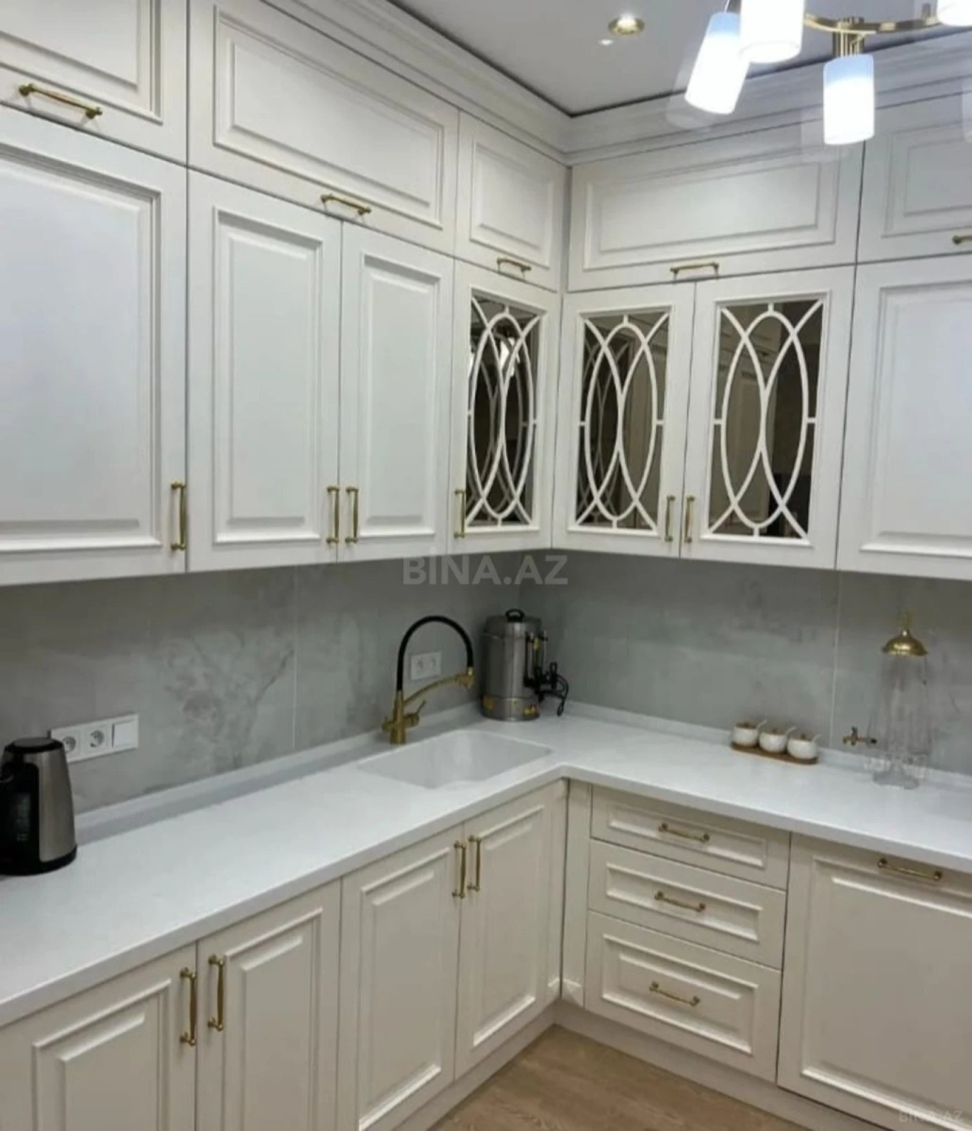 Satılır 3 otaqlı mənzil 87 m²