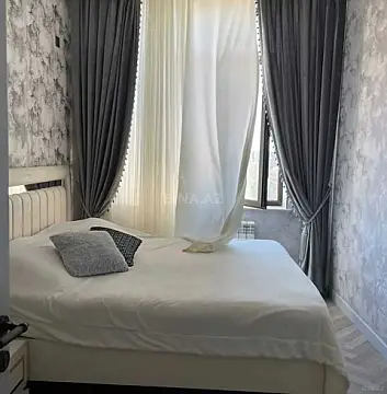 Satılır 3 otaqlı mənzil 95 m²