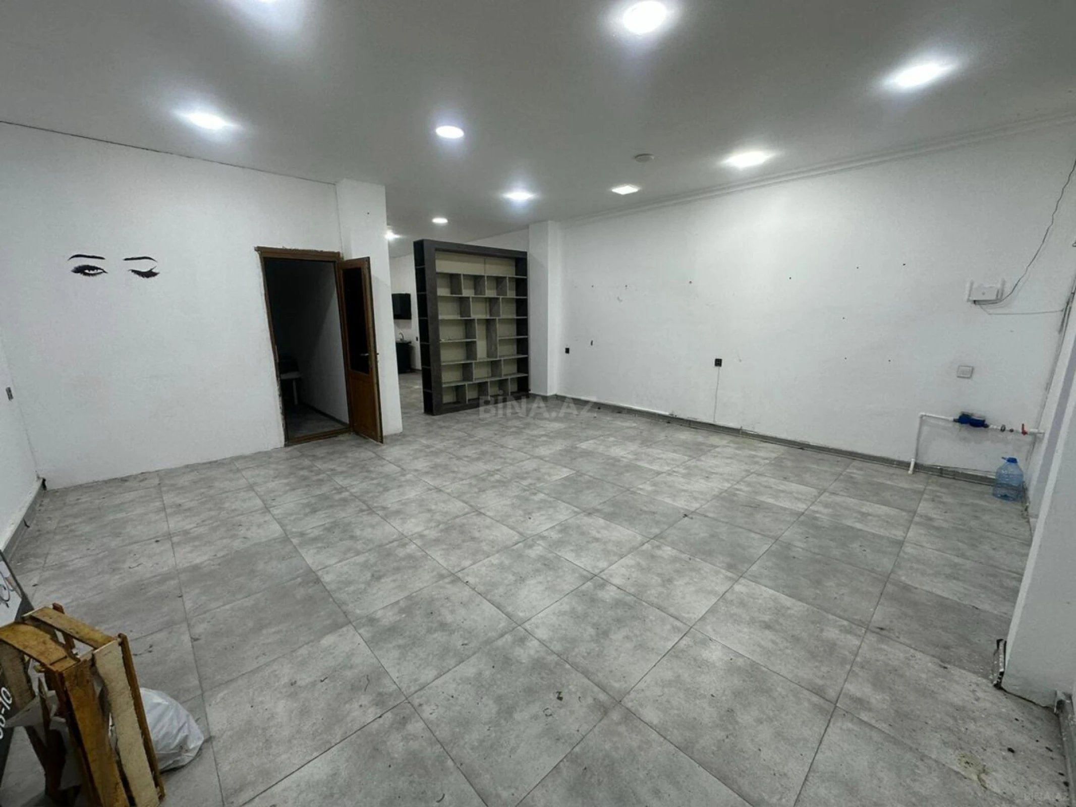 Kirayə verilir obyekt 85 m²